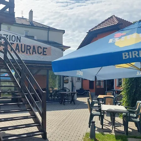 Casa de hóspedes A Restaurace U Strnada