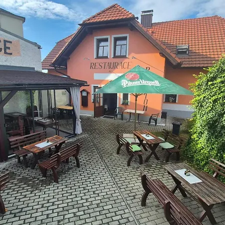 A Restaurace U Strnada 3*
